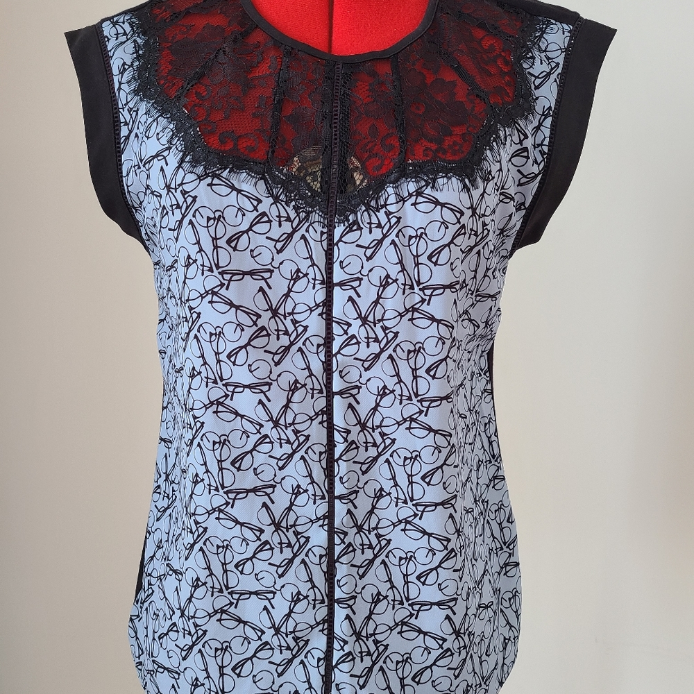 RW&CO Blouse with lace